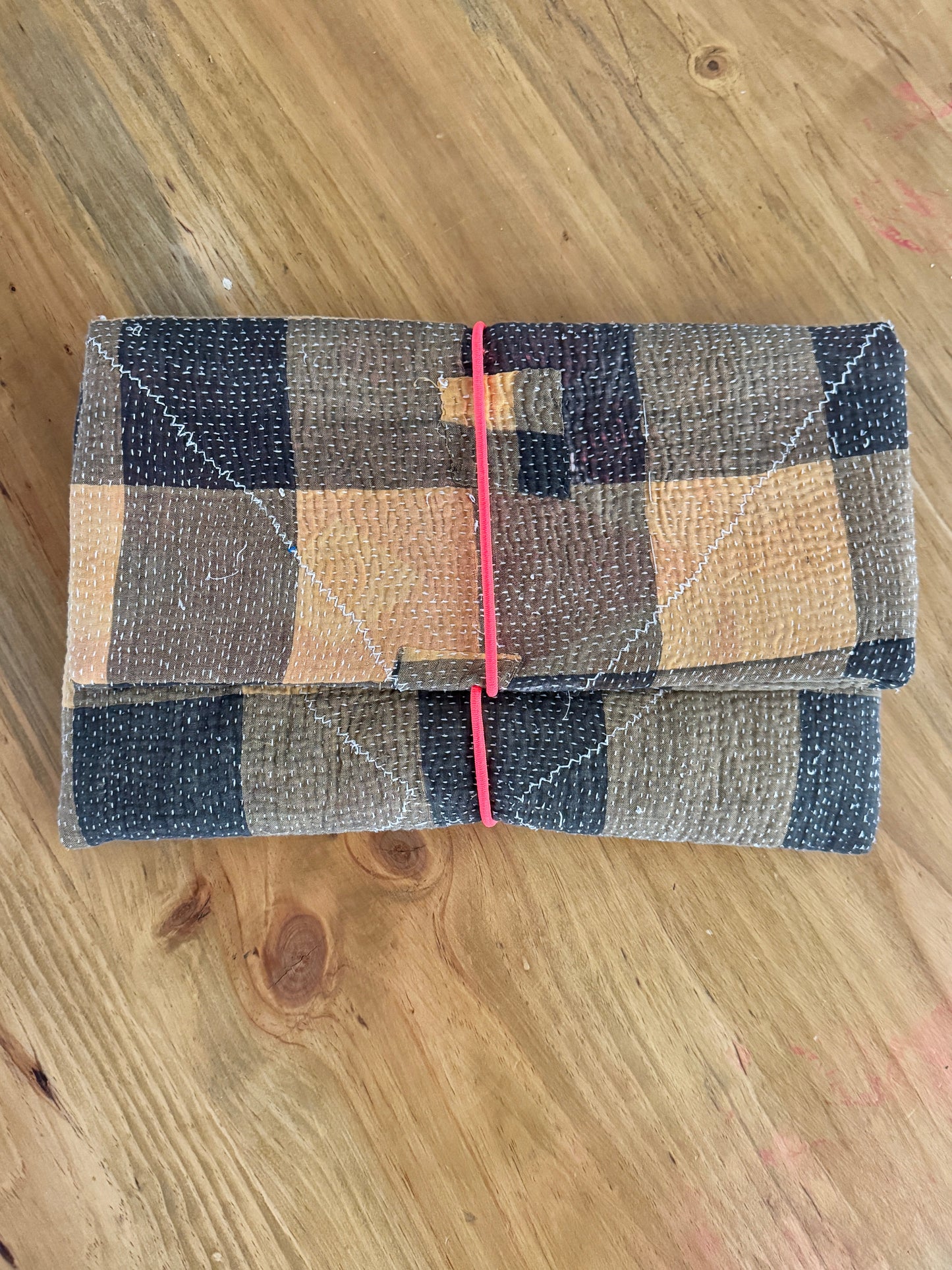 Sacoche Funda Mac patchwork tierra, vista 2